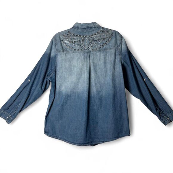 Studded Embellished 100% Cotton Light Wash Denim Shirt size 1X Coastal Cowgirl - Picture 7 of 10